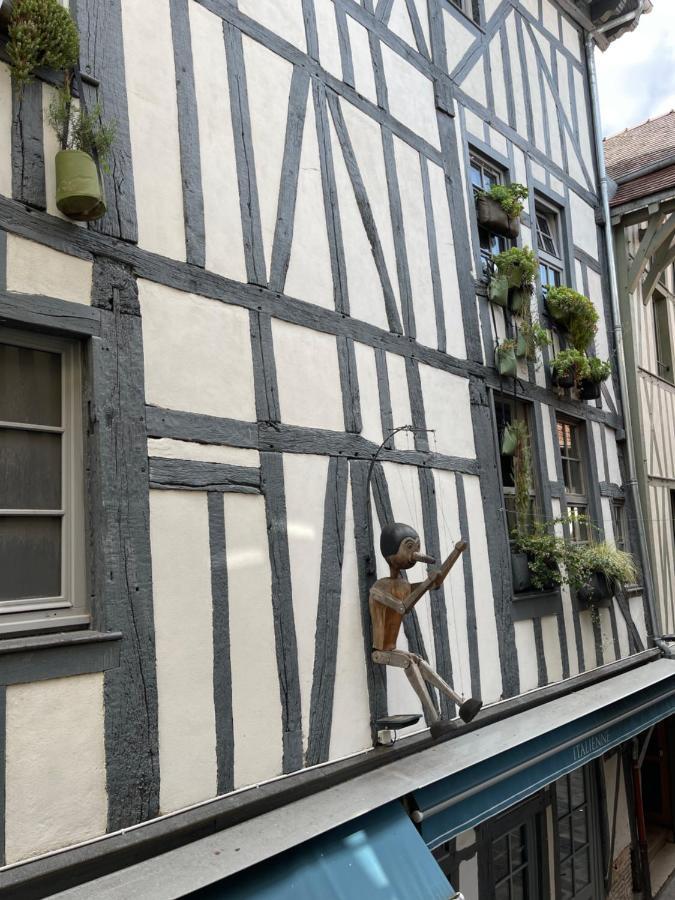 Le Charmant Paillot Hyper Centre Classe Troyes Exterior foto